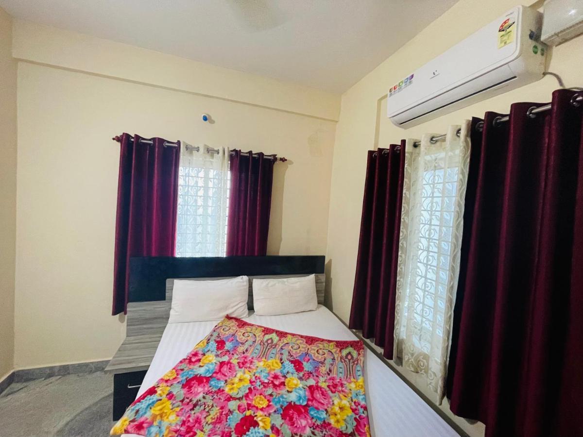 Crown Residency Hotel Mysore Luaran gambar